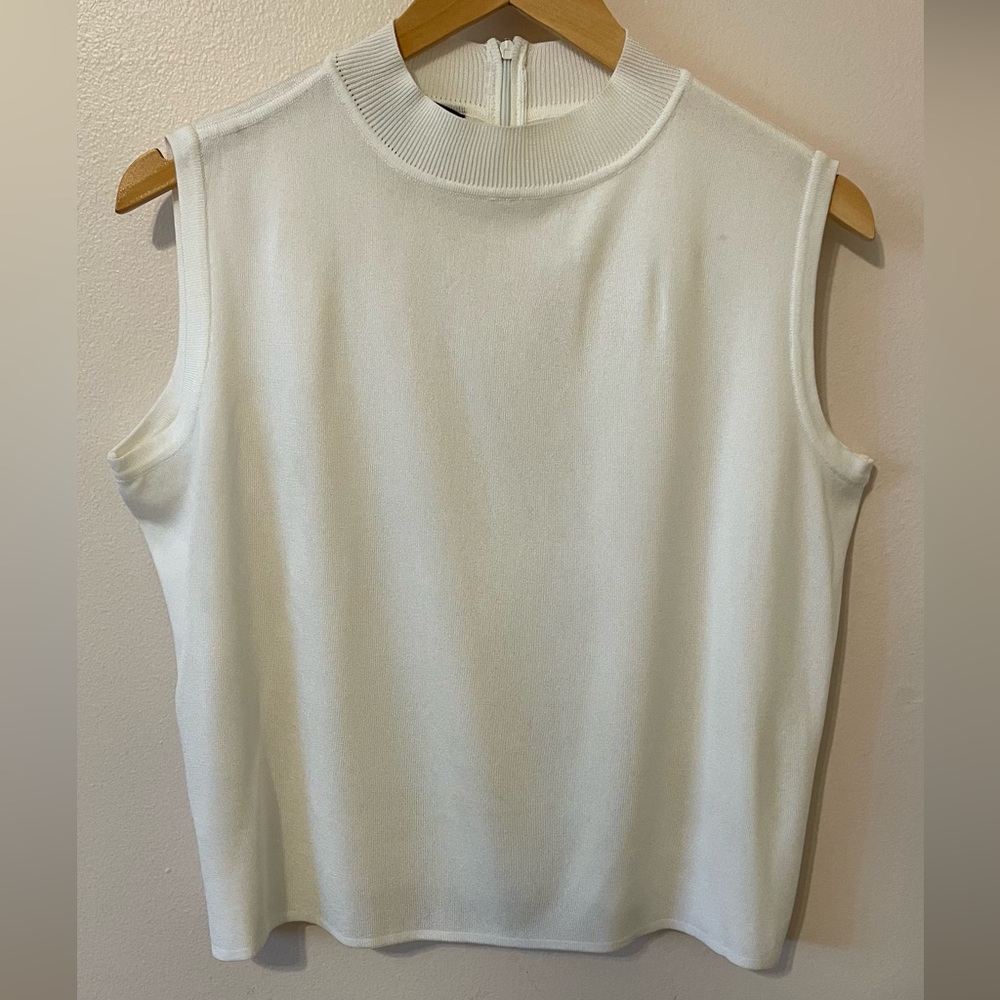 Classy Cream Ming Wang Sleeveless Blouse